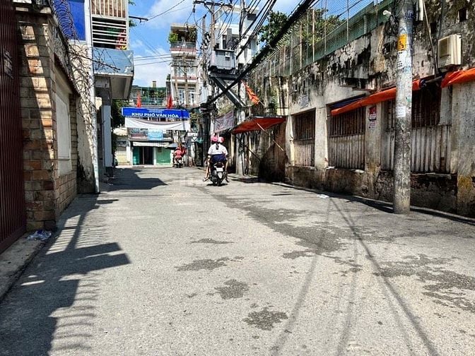 Nhà đẹp Bình Thạnh giáp Phú Nhuận, 82m2, ngang gần 5m, 2 tầng, ôtô sát