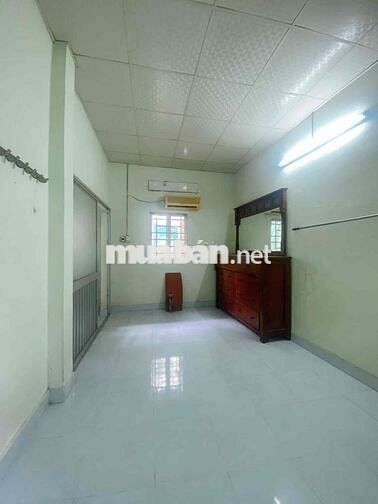 Bán nhà vườn cấp 4 - 139m2 - Đường 2m