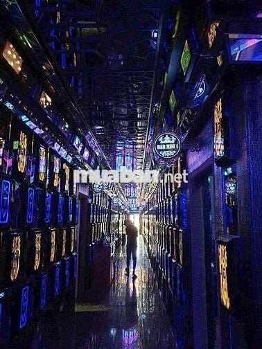 CẦN BÁN NHANH KARAOKE DANG HOẠT ĐỘNG CÓ THU NHẬP KHỦNG