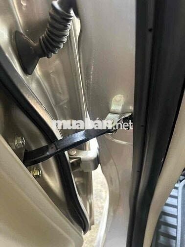 Bán Innova 2015 số sàn đi 63000 Km