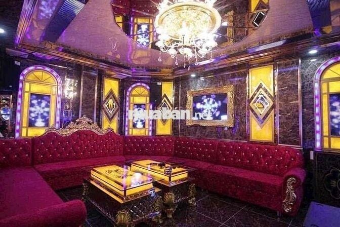 CẦN BÁN NHANH KARAOKE DANG HOẠT ĐỘNG CÓ THU NHẬP KHỦNG