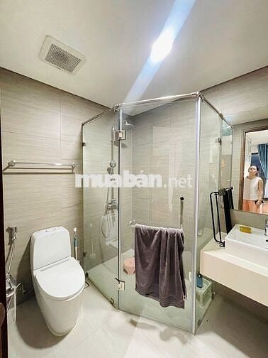 Cần cho thuê căn hộ sân vườn Akari 80m2 2PN 2WC phase 2 Full nội thất