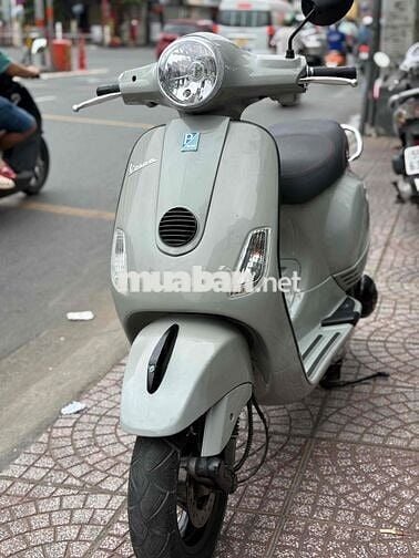 Piaggio Vespa LX125ie Đời 2012 . BSTP