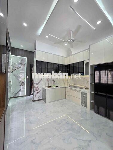 NHÀ GÓC 2 MẶT TIỀN MẪU TÂN CỔ ĐIỂN HIỆN ĐẠI TẠI DĨ AN GIÁP THUẬN AN