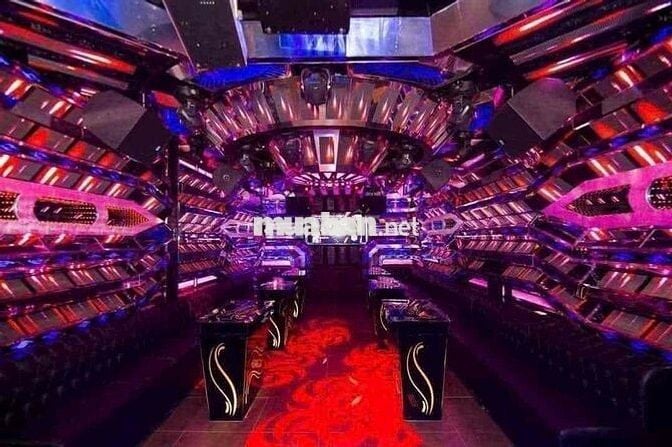 CẦN BÁN NHANH KARAOKE DANG HOẠT ĐỘNG CÓ THU NHẬP KHỦNG