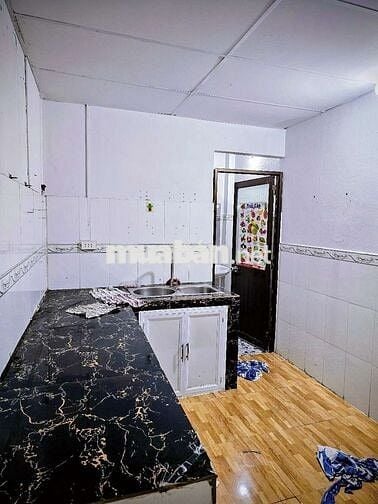 Cho thuê nhà 5×13 m, mặt tiền hẻm nhựa ô tô ở khu chợ vải Phú Thọ Hòa