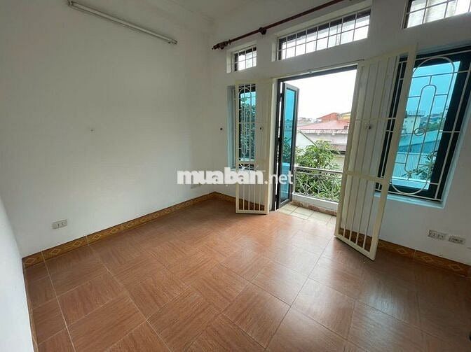 Cho thuê nhà 3 mặt thoáng, Nguyễn Văn Trỗi, Thanh Xuân, Hà Nội