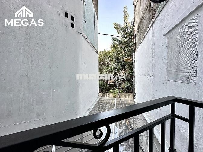 CHO THUÊ PHÒNG STU MỚI ĐẸP BAN CÔNG THOÁNG NGAY ĐH MỎ ĐỊA CHẤT