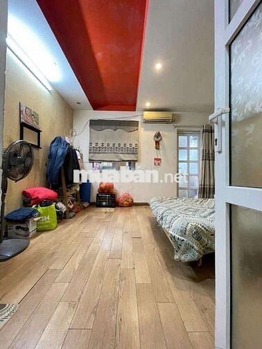 Tập thể Tầng 3 - Sổ 48/85m2 - Nguyễn Thái Học - Ở hay đầu tư đều ổn!