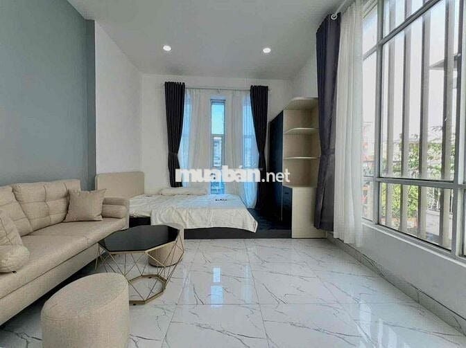 Cho thuê căn hộ đẹp ngay ngã tư Hàng Xanh full nội thất tiện đi Q1, Q