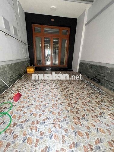 nhà cho thuê lạc long quân 5 phòng tháng máy 3m7 x 22m 4 tầng giá 20tr