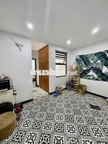 Bán Nhà Kim Giang, 11.8 tỉ, DT 72 m2, 3 tầng, Ngõ ba gác, nhà đẹp