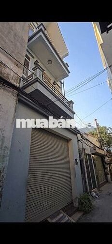 Bán Nhà Kim Giang, 11.8 tỉ, DT 72 m2, 3 tầng, Ngõ ba gác, nhà đẹp