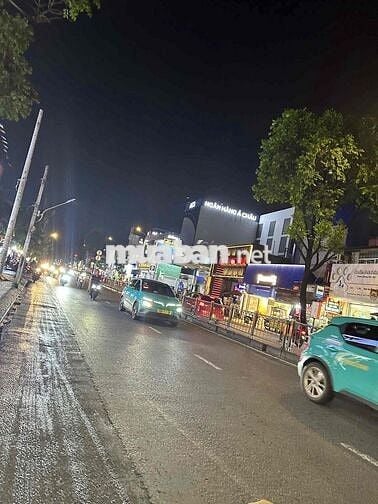 NHÀ MẶT TIỀN QUANG TRUNG P11 GÒ VẤP GẦN HẠNH THÔNG TÂY