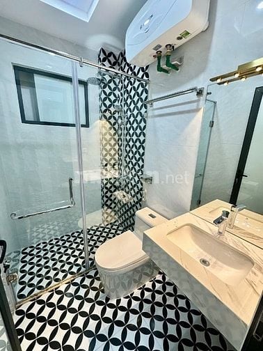 Bán nhà ngõ phố Trần Quốc Vượng Cầu Giấy Hà Nội 6,5 tầng thang máy 