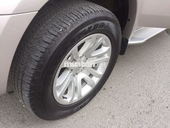 Ford Everest 2015 máy dầu số sàn