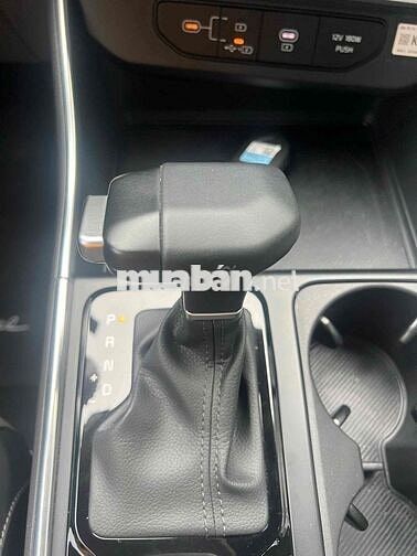 Kia Carnival 2025 Luxury Trắng