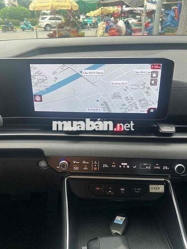 Kia Carnival 2025 Luxury Trắng