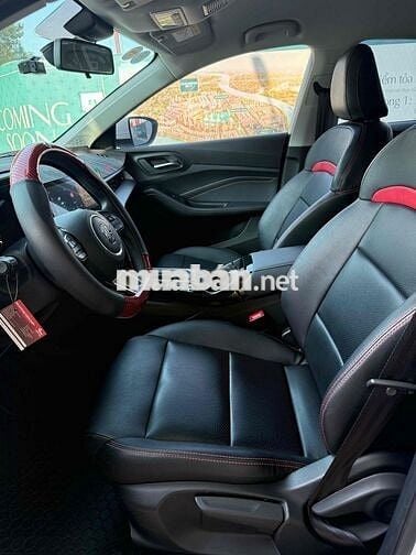 MG5 STD 2024 lăn bánh 8/2025 - 3.900km như mới.