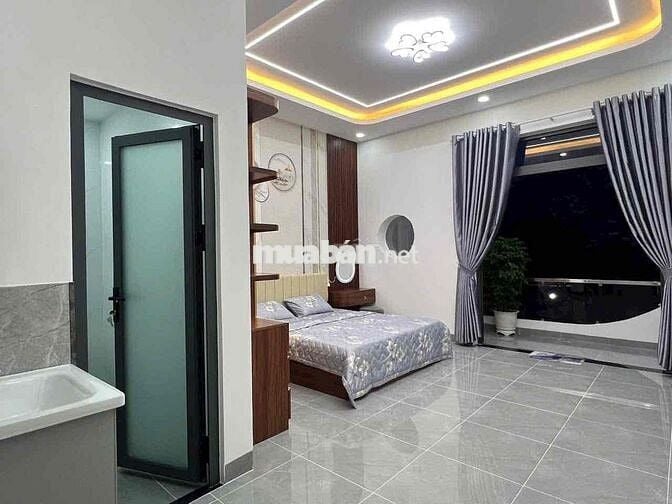 bán nhà khu dân cư vị hảo . sân ô tô . phòng ngủ dưới . ban công rộng