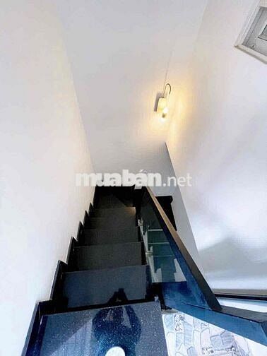 HH70tr // Bán nhà đẹp 4 tầng đường Phan Văn Trị giá tốt