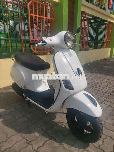 Vespa 125IE phun xăng điện tử xả rẻ