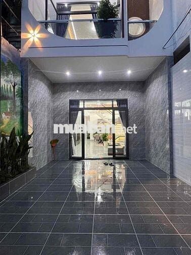 bán nhà khu dân cư vị hảo . sân ô tô . phòng ngủ dưới . ban công rộng