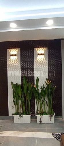 Nhà đẹp chỉ 6.3 tỷ - Khu nhà lầu đồng bộ - Đường thông 7m