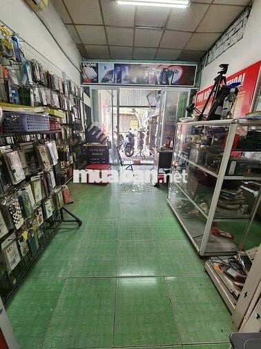 Sang mặt bằng nhà nguyên căn mặt tiền Nguyễn Bình 64m2