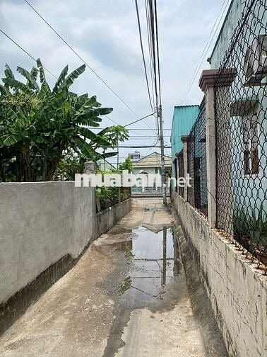 Nhà Trung Tâm Thị Trấn Hóc Môn, 49.5m2, 2 Phòng Ngủ, Cách chợ HM 200m