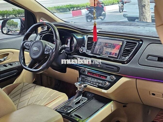 KIA SEDONA 2×2 BẢN FULL SX 2018 ODO 75.000 KM