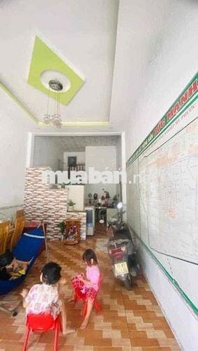 Bán gấp dãy trọ 1kiot-4 phòng 150m2 1Tỷ250 gần KCN mỹ phước- bến cát