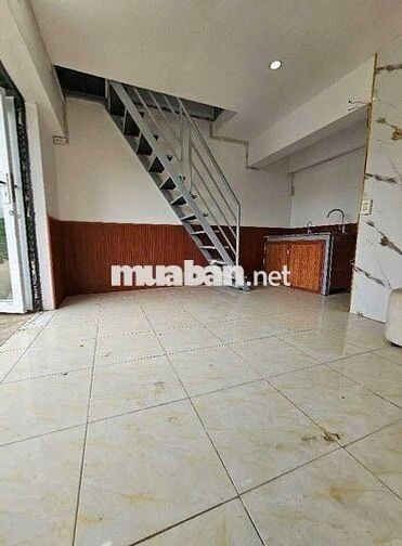 BÁN NHÀ 4X4,5 HẺM 6 DẪU 1 LẦU HẺM XE HƠI 6M CÁCH NGÃ 4 50 500M