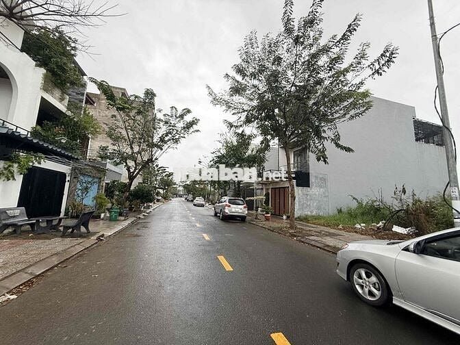 CHÍNH CHỦ CẦN BÁN ĐẤT BỜ QUAN 8 - NAM HOÀ XUÂN - ĐÀ NẴNG