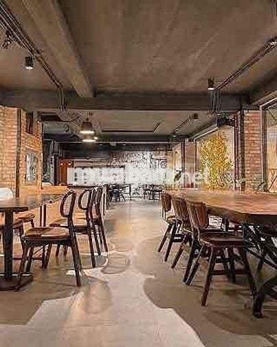 CHÍNH CHỦ CHO THUÊ MT ĐẶNG TẤT NGANG 8X20M TRỆT 1 LẦU SUỐT CÓ NỞ HẬU