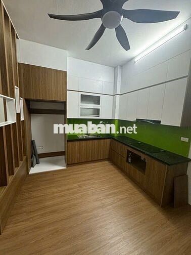 Bán Phố Trần Hòa, Siêu rẻ 9.2 tỉ, DT 45 m2, 4 tầng. Ngõ ba gác