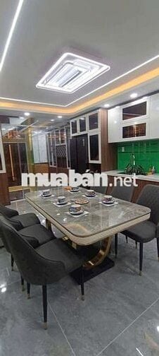 Nhà đẹp Vip thới an Full nội thất cao cấp-Thang máy riêng-Kinh doanh