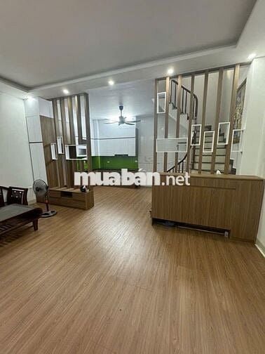 Bán Phố Trần Hòa, Siêu rẻ 9.2 tỉ, DT 45 m2, 4 tầng. Ngõ ba gác