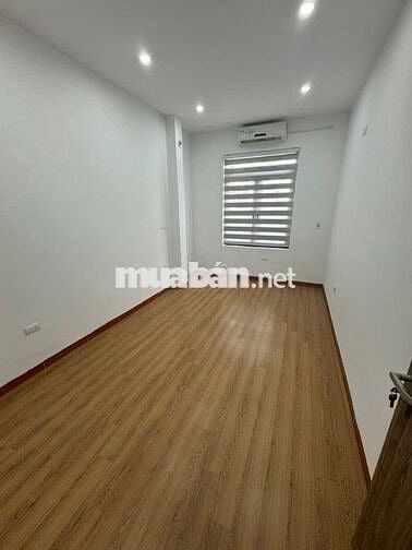 Bán Phố Trần Hòa, Siêu rẻ 9.2 tỉ, DT 45 m2, 4 tầng. Ngõ ba gác