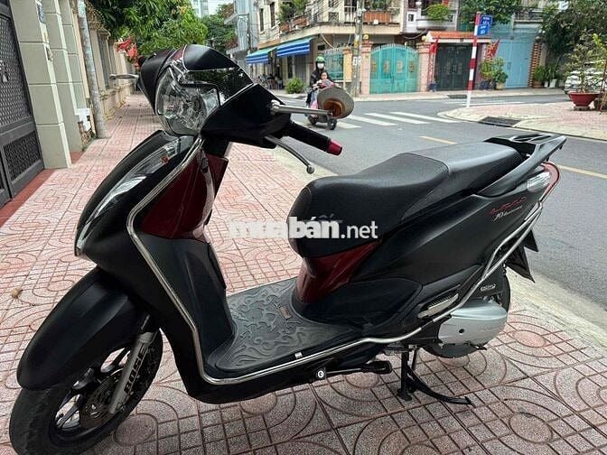 Lead 125 màu Đỏ Den Nhám