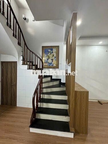 Bán Phố Trần Hòa, Siêu rẻ 9.2 tỉ, DT 45 m2, 4 tầng. Ngõ ba gác