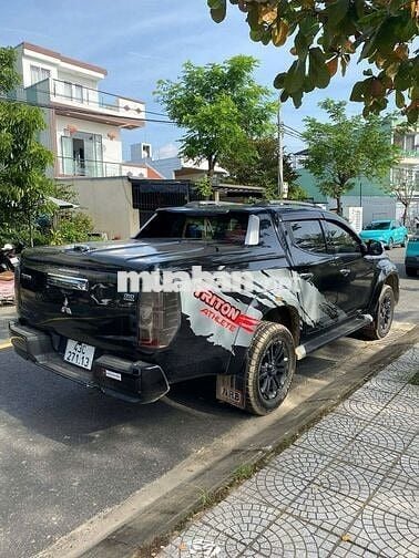 Mitsubishi Triton 2018 4x2 Mivec Premium Đen
