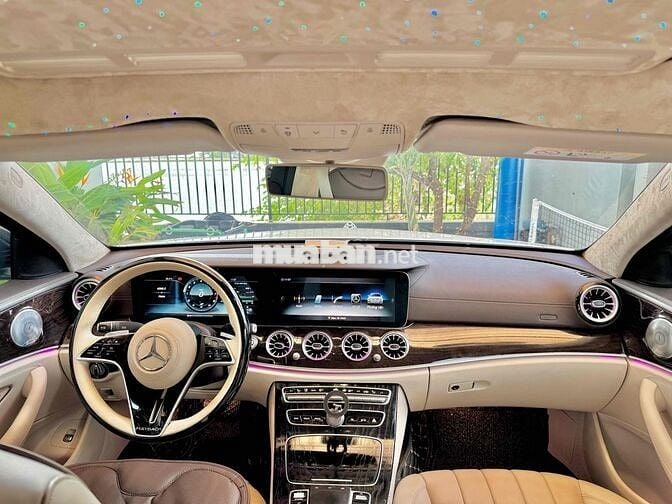 Mercedes-Benz E250 sx2017 đk 2018  Trắng