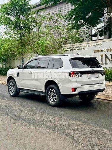 Ford Everest 2022 Ambient 1 Chủ mua Mới Rất Đẹp