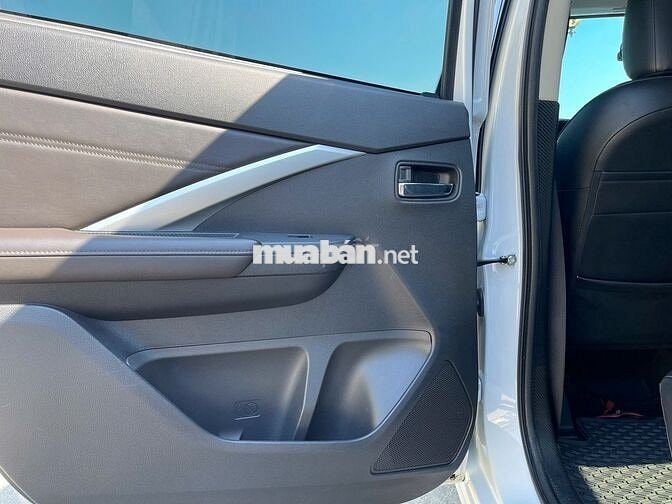 Mitsubishi Xpander 2024 Premium màu trắng