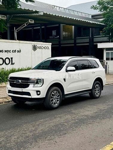 Ford Everest 2022 Ambient 1 Chủ mua Mới Rất Đẹp
