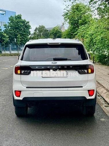 Ford Everest 2022 Ambient 1 Chủ mua Mới Rất Đẹp