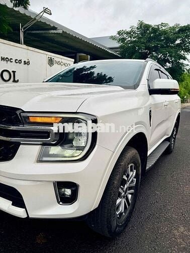Ford Everest 2022 Ambient 1 Chủ mua Mới Rất Đẹp
