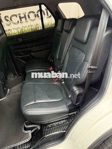 Ford Everest 2022 Ambient 1 Chủ mua Mới Rất Đẹp