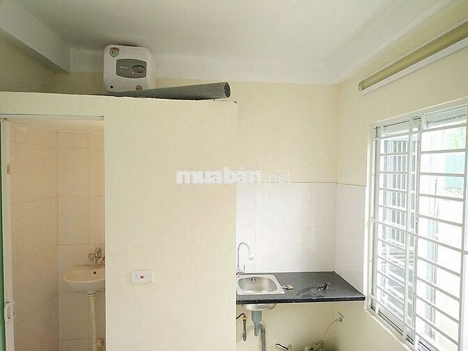 Nhà mặt tiền 2 tầng 28m2, 3.5 Tr/Tháng - MT 2m5, KD tạp hóa, Kho mini